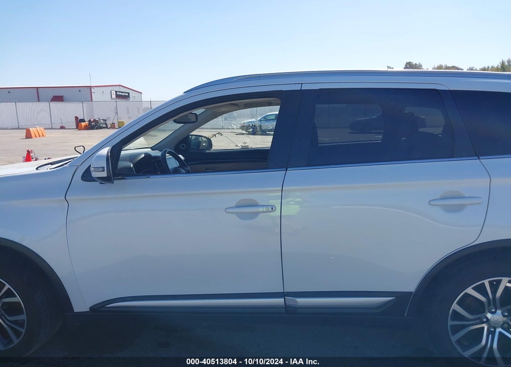 2017 MITSUBISHI OUTLANDER SE/SEL VIN: JA4AD3A34HZ000247