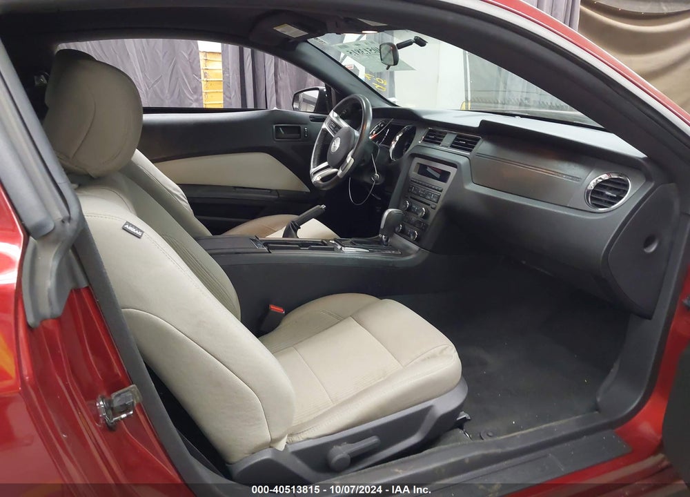 2014 FORD MUSTANG V6 VIN: 1ZVBP8AM8E5327984