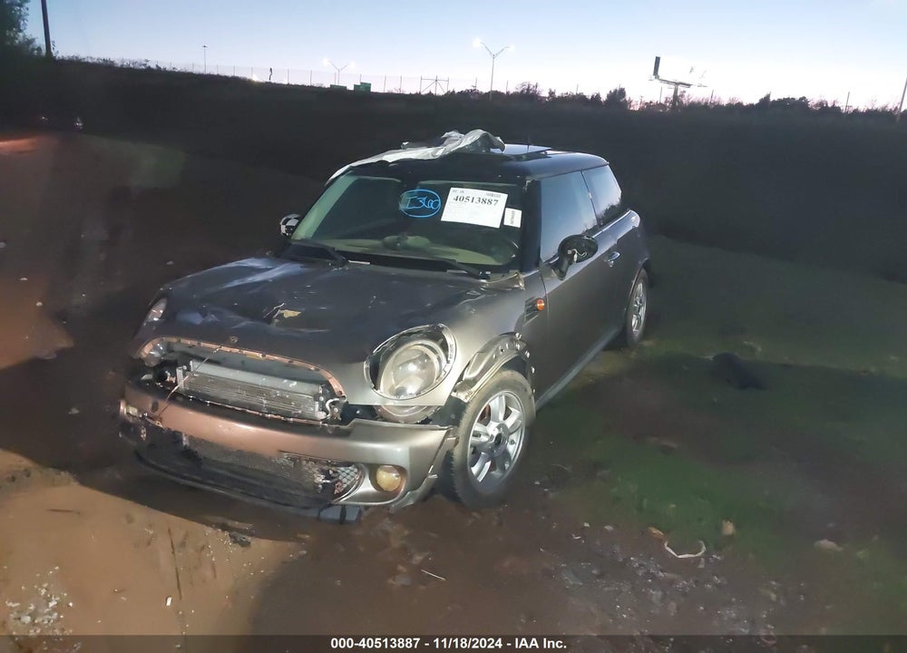 2013 MINI HARDTOP COOPER VIN: WMWSU3C58DT681094