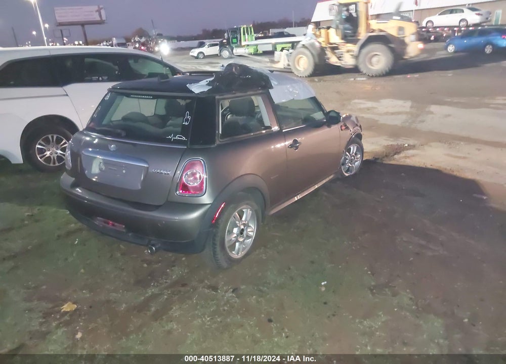 2013 MINI HARDTOP COOPER VIN: WMWSU3C58DT681094