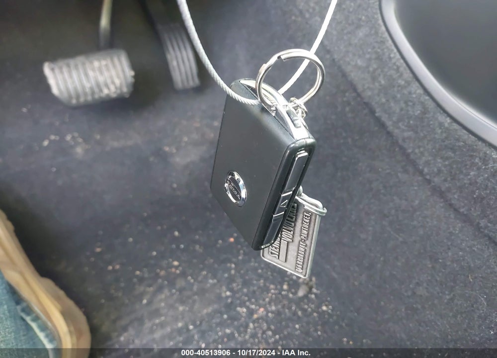 2021 VOLVO XC40 T5 INSCRIPTION VIN: YV4162UL1M2576108