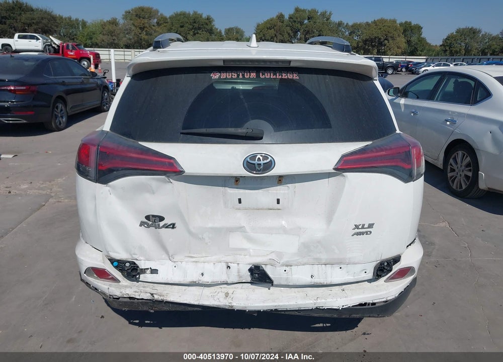 2016 TOYOTA RAV4 XLE VIN: 2T3RFREV7GW484169