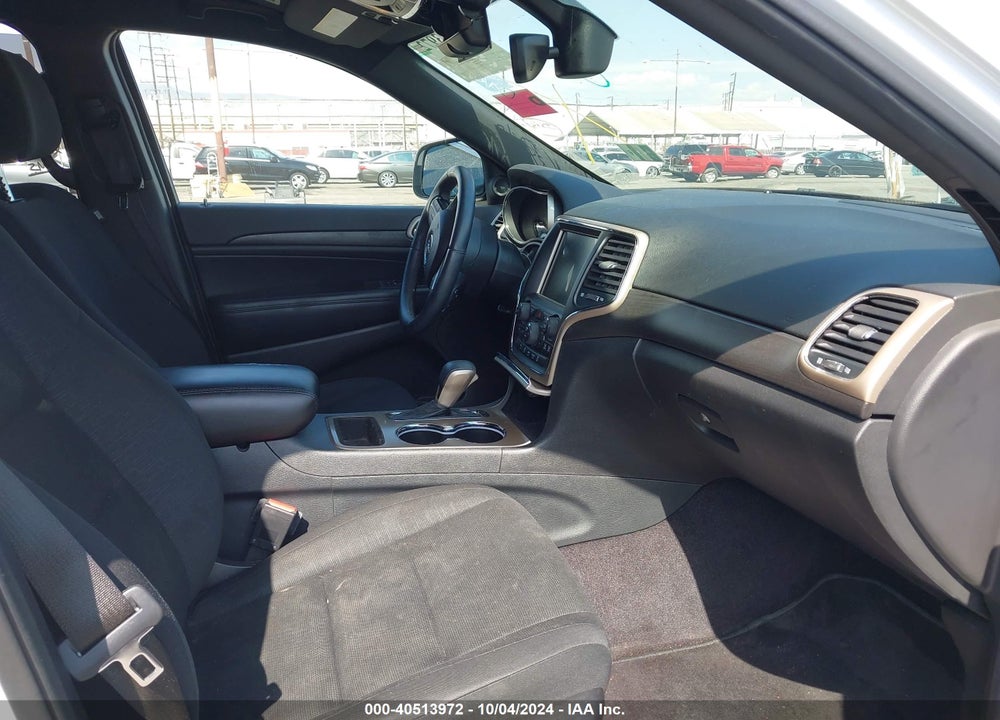 2017 JEEP GRAND CHEROKEE LAREDO 4X2 VIN: 1C4RJEAG6HC605969