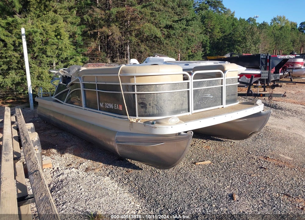 2015 BENNINGTON 20 SL S SERIES VIN: ETWA4329G415
