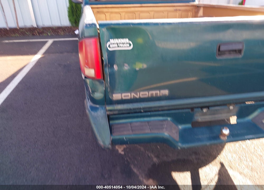 1996 GMC SONOMA VIN: 1GTCS1948TK518319
