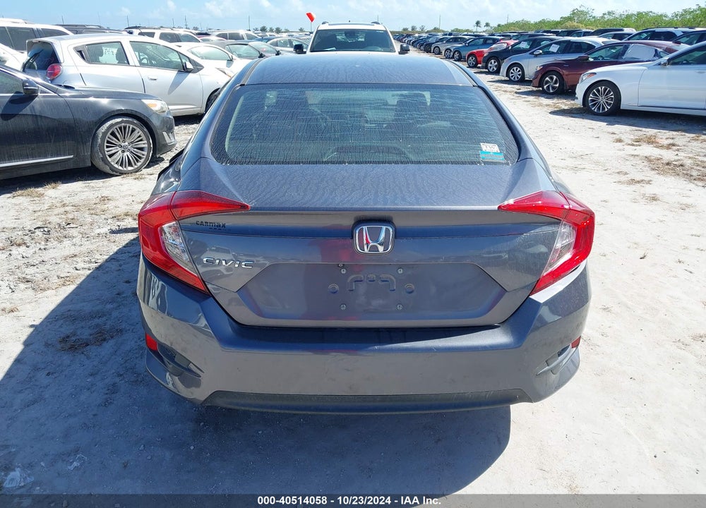 2018 HONDA CIVIC LX VIN: 2HGFC2F55JH599878