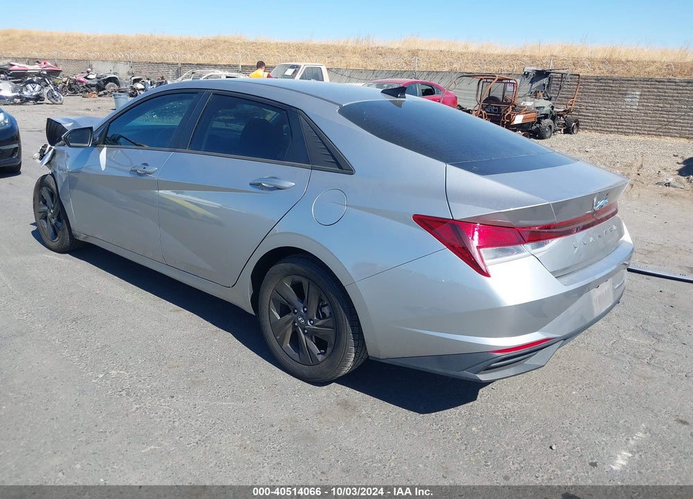 2021 HYUNDAI ELANTRA SEL VIN: 5NPLM4AG9MH044477