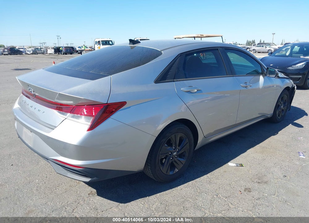 2021 HYUNDAI ELANTRA SEL VIN: 5NPLM4AG9MH044477