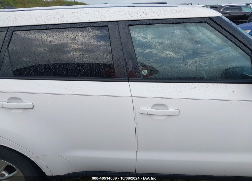 2015 KIA SOUL VIN: KNDJN2A24F7151859