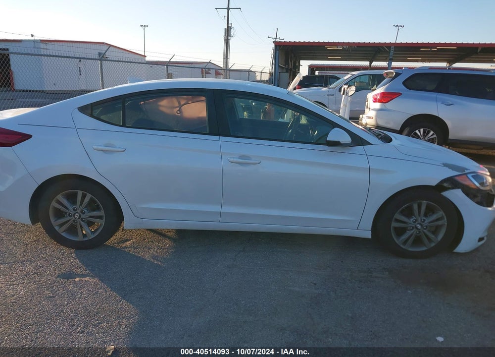 2018 HYUNDAI ELANTRA SEL VIN: 5NPD84LF9JH302988