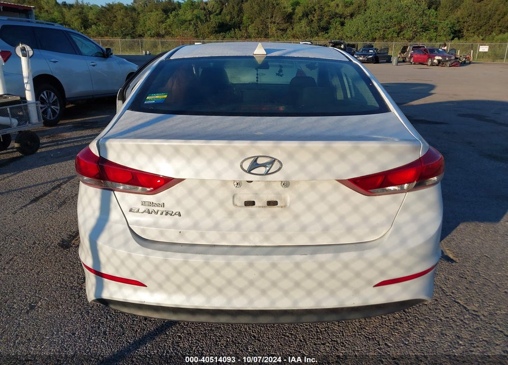 2018 HYUNDAI ELANTRA SEL VIN: 5NPD84LF9JH302988