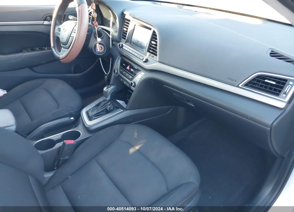 2018 HYUNDAI ELANTRA SEL VIN: 5NPD84LF9JH302988