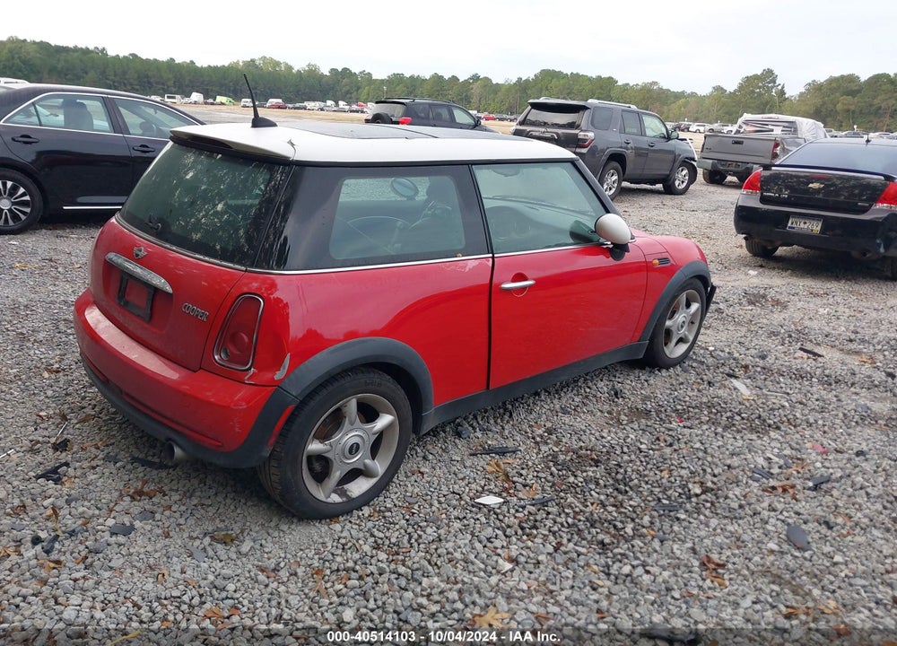 2006 MINI COOPER VIN: WMWRC33586TK66619