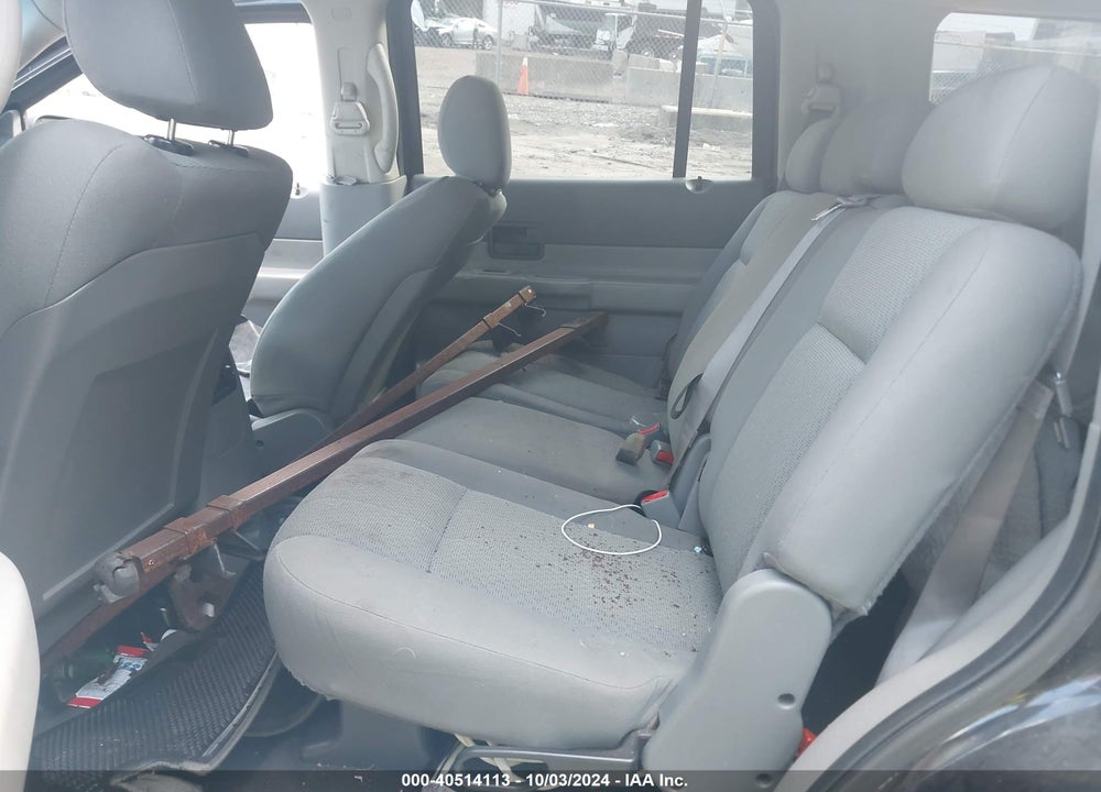 2008 DODGE DURANGO SXT VIN: 1D8HB38N08F114654