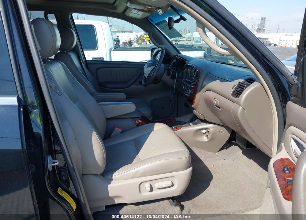2005 TOYOTA SEQUOIA LIMITED V8 VIN: 5TDBT48AX5S242450