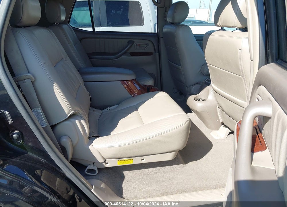 2005 TOYOTA SEQUOIA LIMITED V8 VIN: 5TDBT48AX5S242450