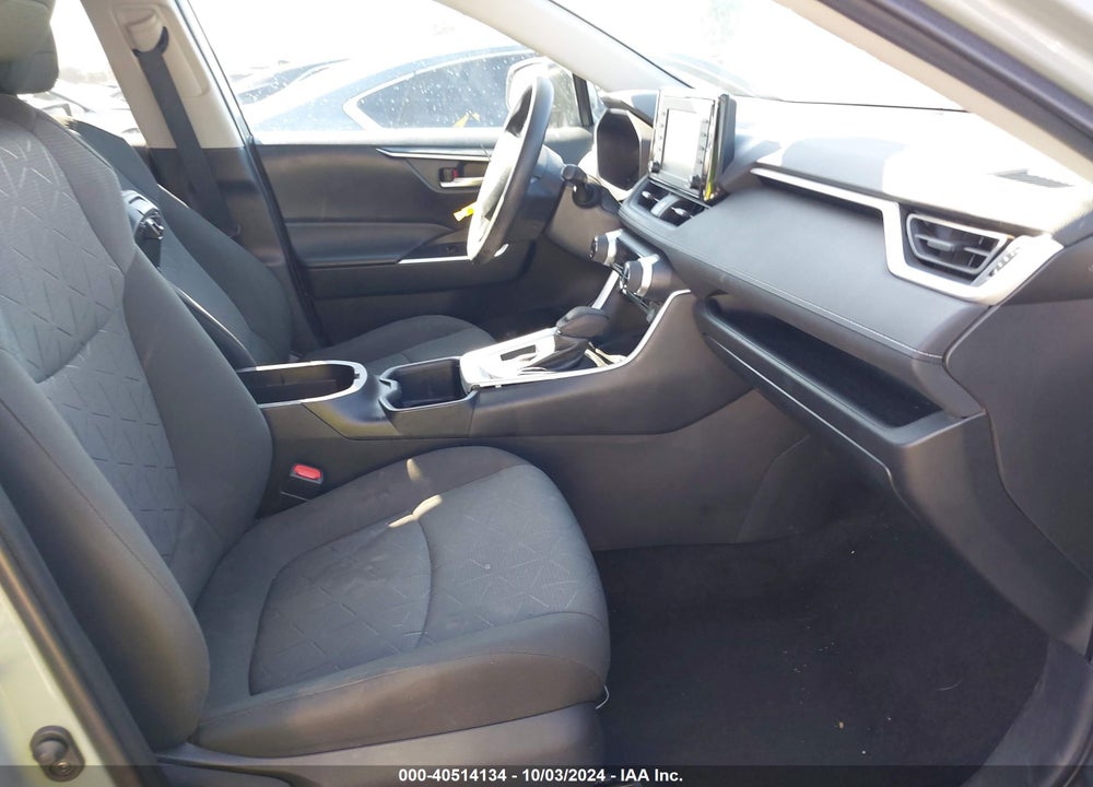 2022 TOYOTA RAV4 XLE VIN: 2T3W1RFV0NW194482
