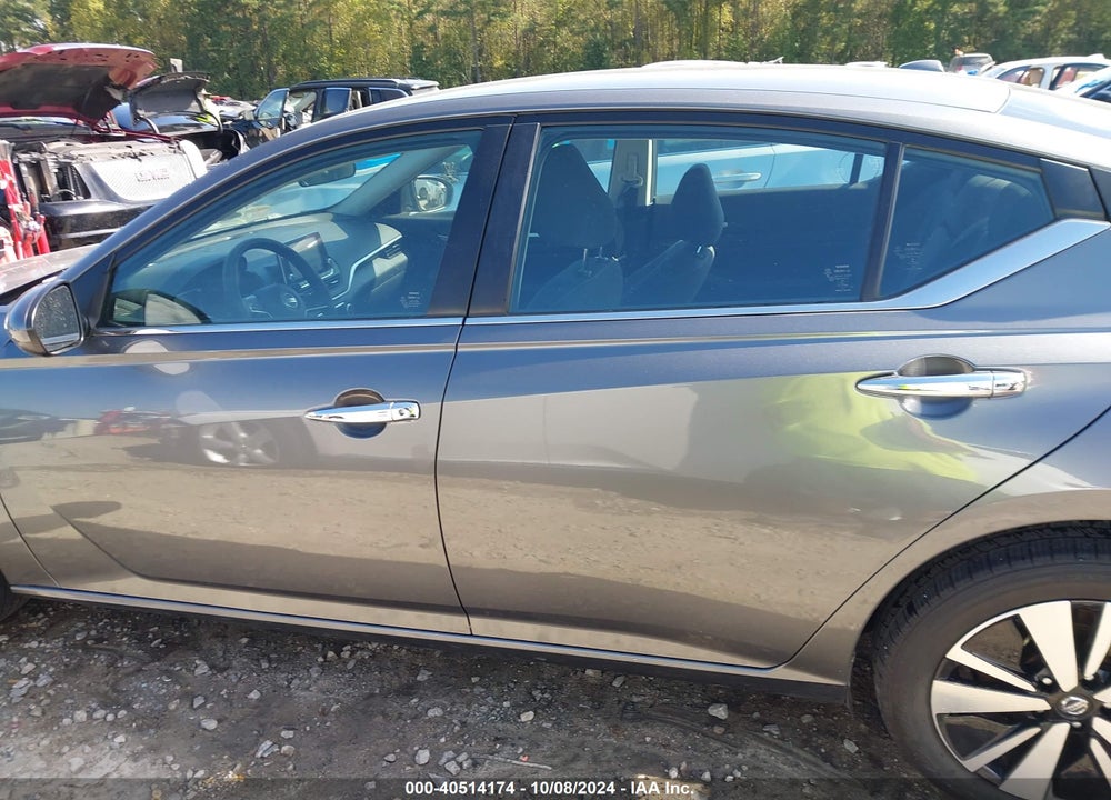2022 NISSAN ALTIMA SV FWD VIN: 1N4BL4DV9NN315215