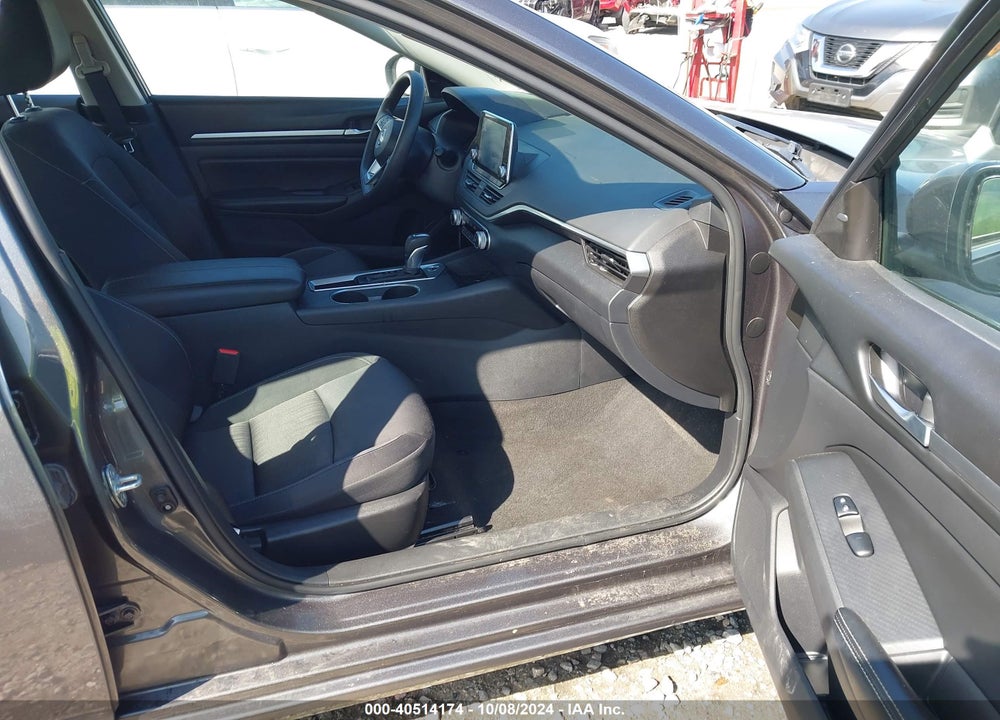 2022 NISSAN ALTIMA SV FWD VIN: 1N4BL4DV9NN315215