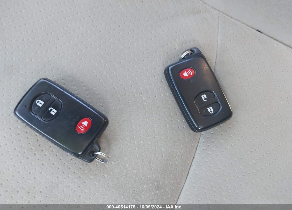 2011 TOYOTA PRIUS TWO VIN: JTDKN3DU3B0289628