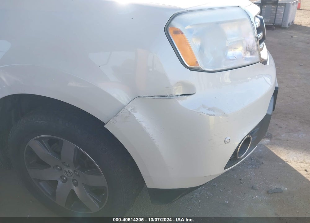 2013 HONDA PILOT TOURING VIN: 5FNYF4H97DB017980