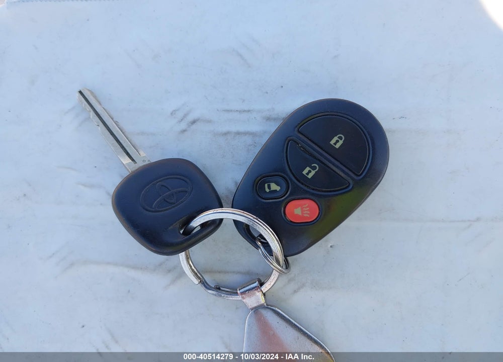 2006 TOYOTA SIENNA LE VIN: 5TDZA23C06S528147