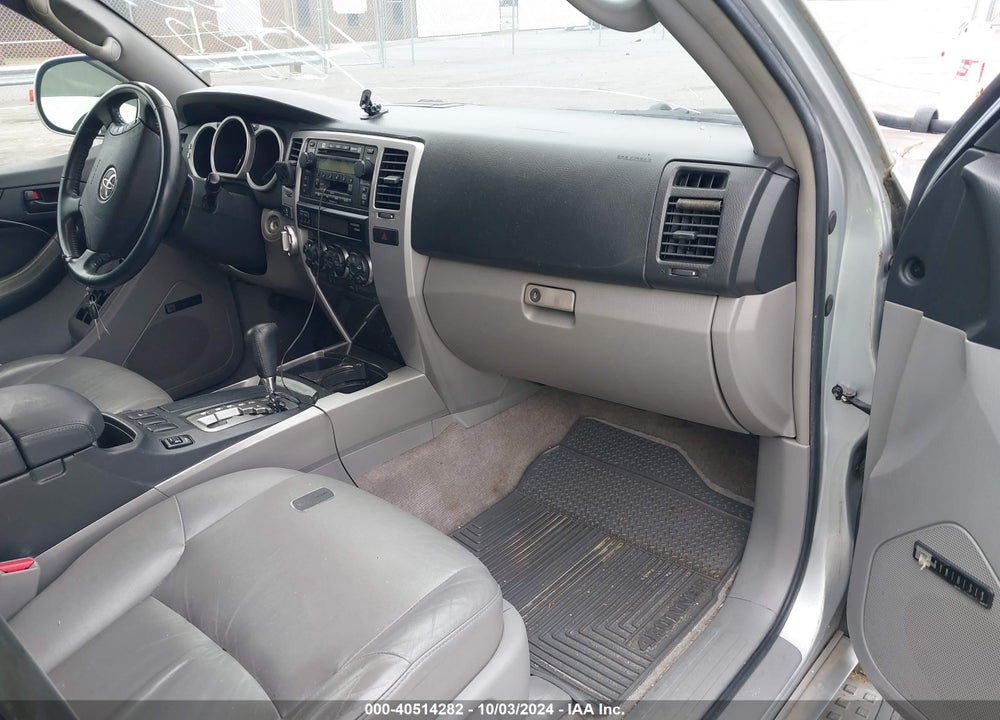 2005 TOYOTA 4RUNNER LIMITED V8 VIN: JTEBT17R258023956