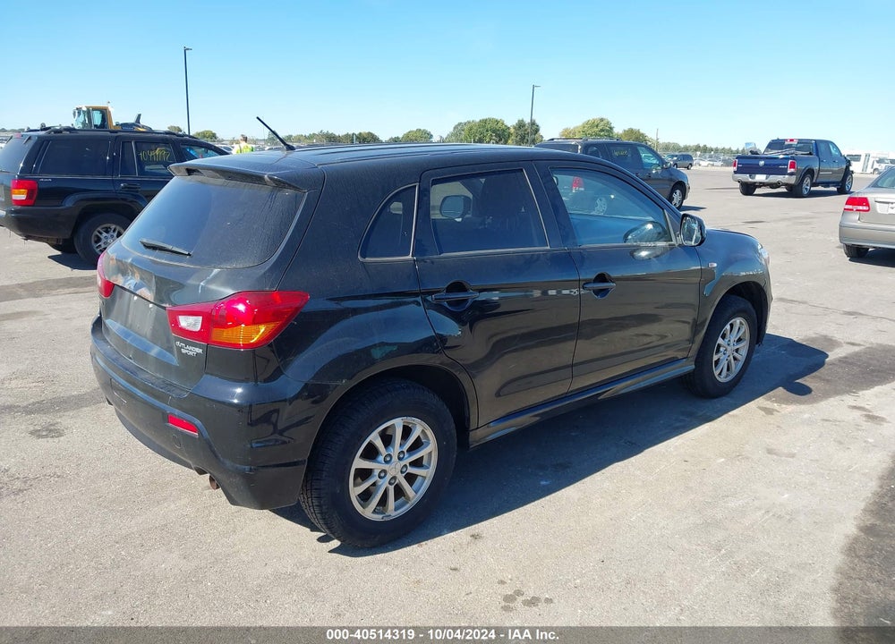 2011 MITSUBISHI OUTLANDER SPORT ES VIN: JA4AP3AU0BZ008689