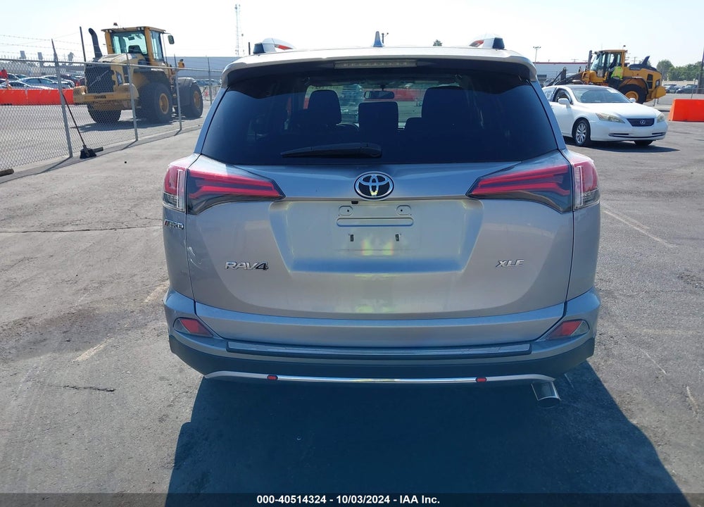 2016 TOYOTA RAV4 XLE VIN: 2T3WFREV1GW310813