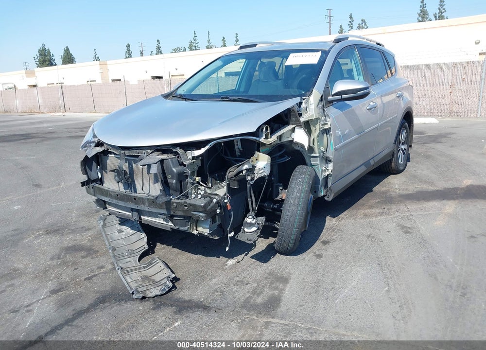 2016 TOYOTA RAV4 XLE VIN: 2T3WFREV1GW310813