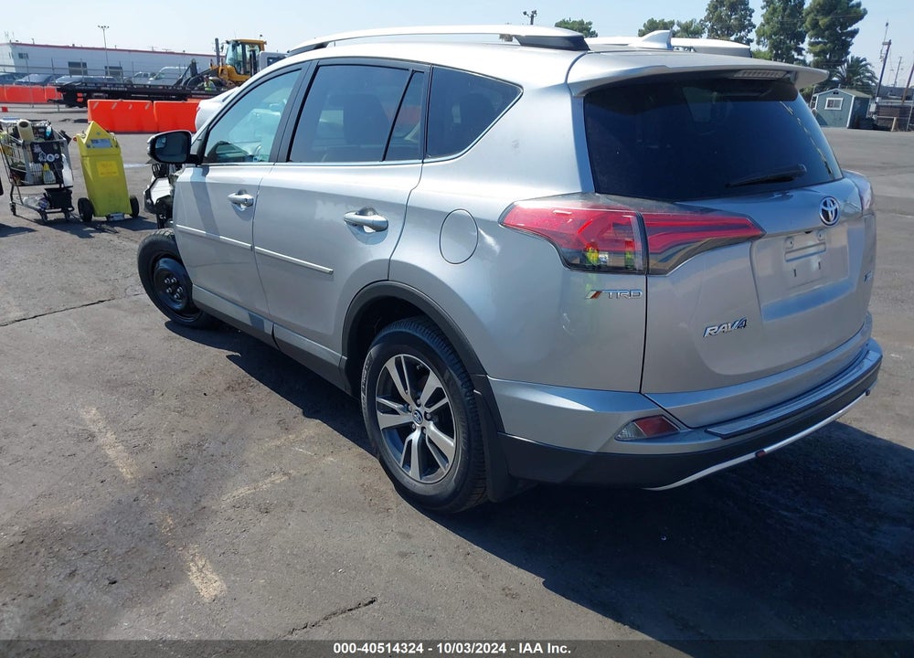 2016 TOYOTA RAV4 XLE VIN: 2T3WFREV1GW310813