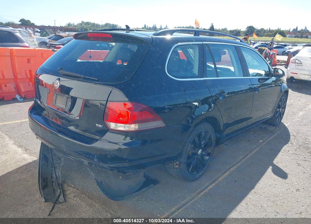 2012 VOLKSWAGEN JETTA SPORTWAGEN 2.0L TDI VIN: 3VWPL7AJ0CM696041