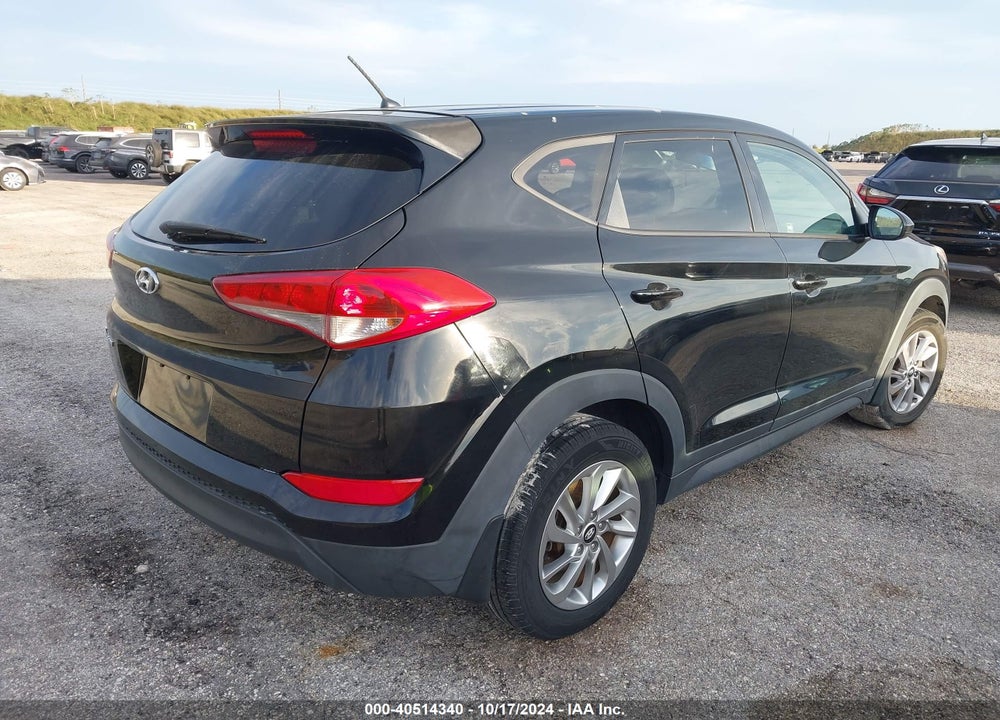 2018 HYUNDAI TUCSON SE VIN: KM8J23A41JU794174
