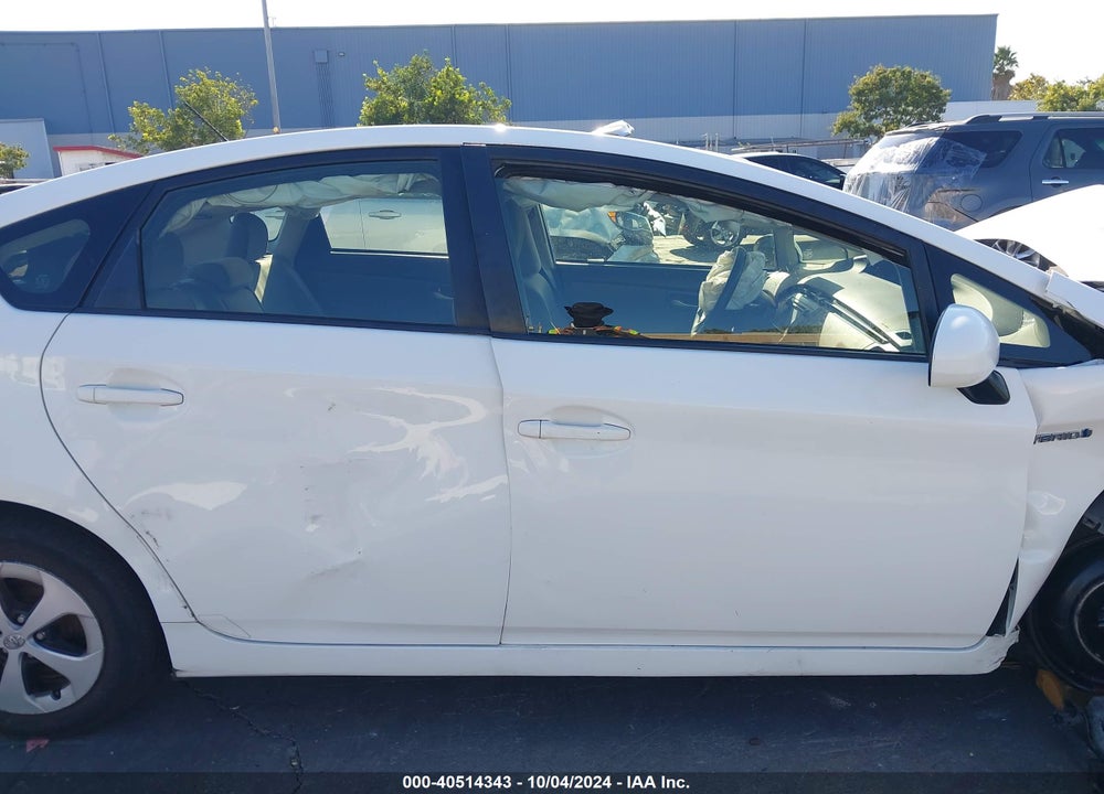 2015 TOYOTA PRIUS TWO VIN: JTDKN3DU2F1911314