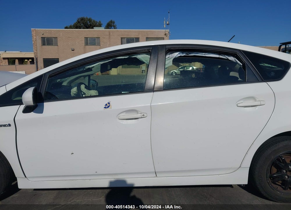 2015 TOYOTA PRIUS TWO VIN: JTDKN3DU2F1911314