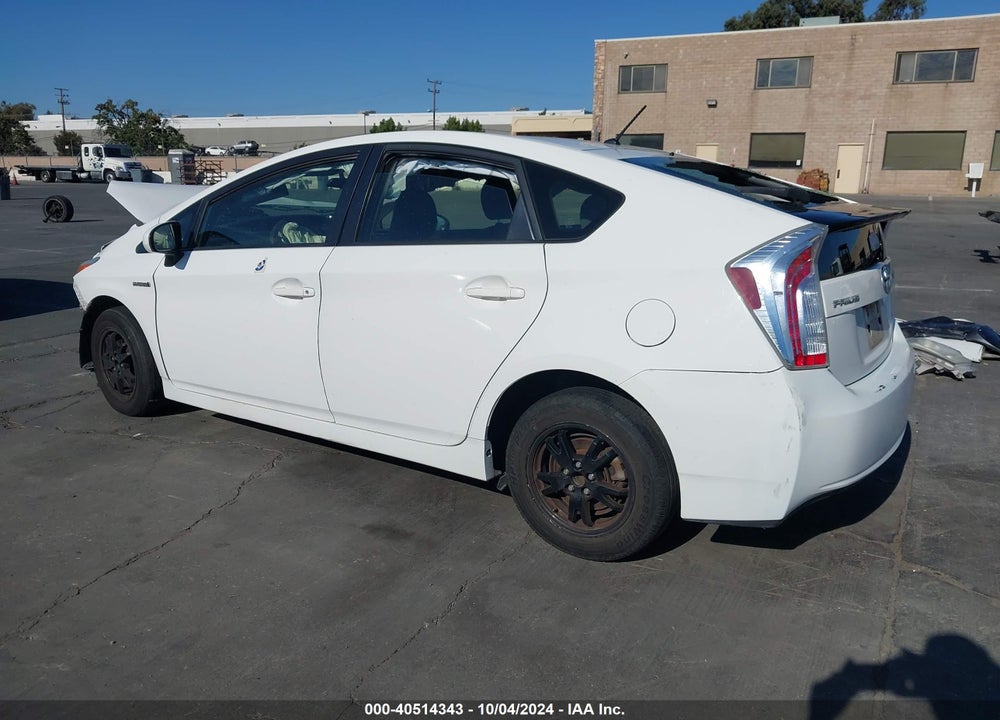 2015 TOYOTA PRIUS TWO VIN: JTDKN3DU2F1911314