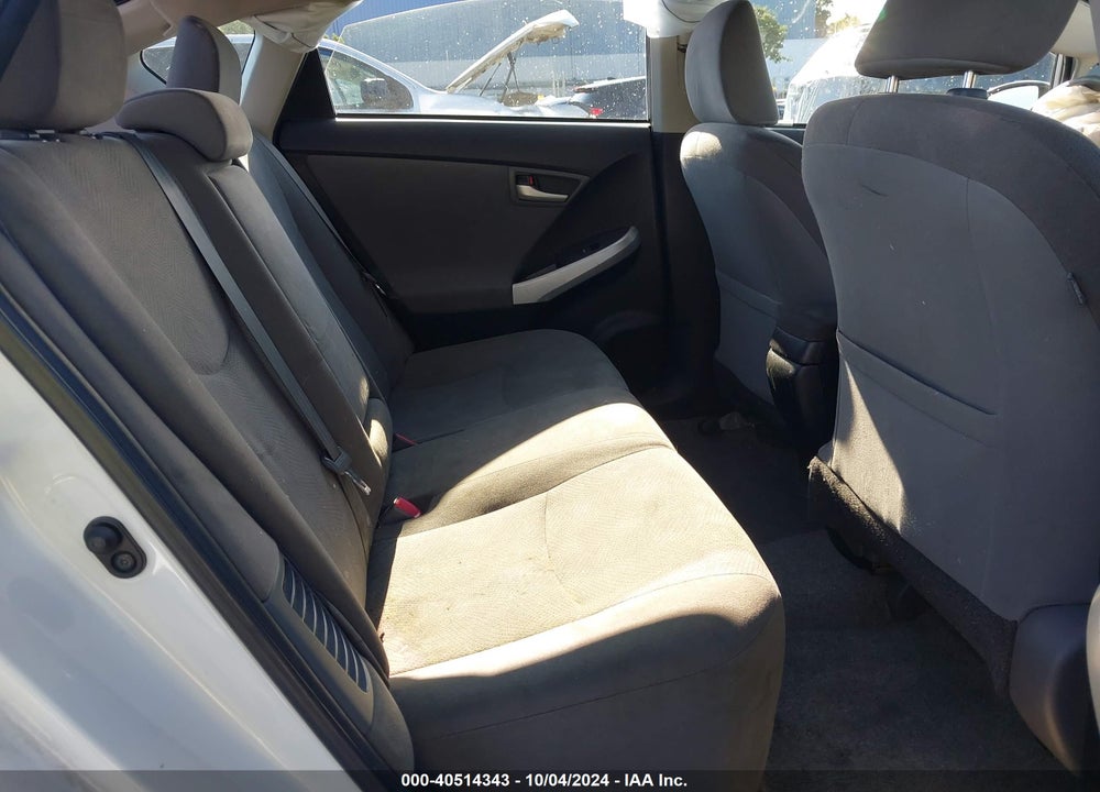 2015 TOYOTA PRIUS TWO VIN: JTDKN3DU2F1911314