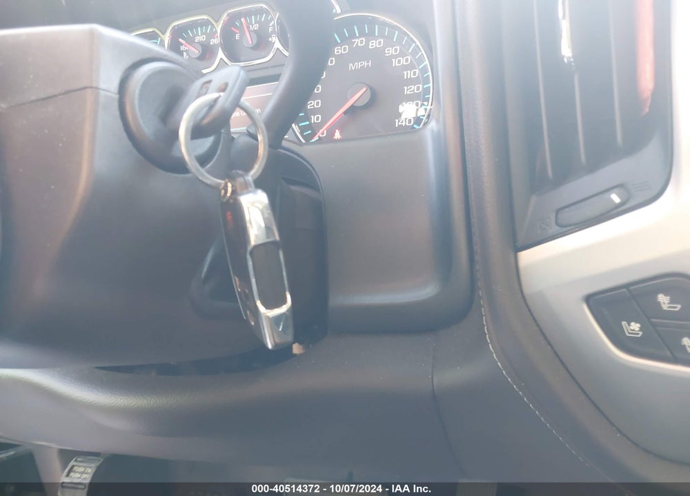 2018 GMC SIERRA 1500 SLT VIN: 3GTU2NEC5JG567572