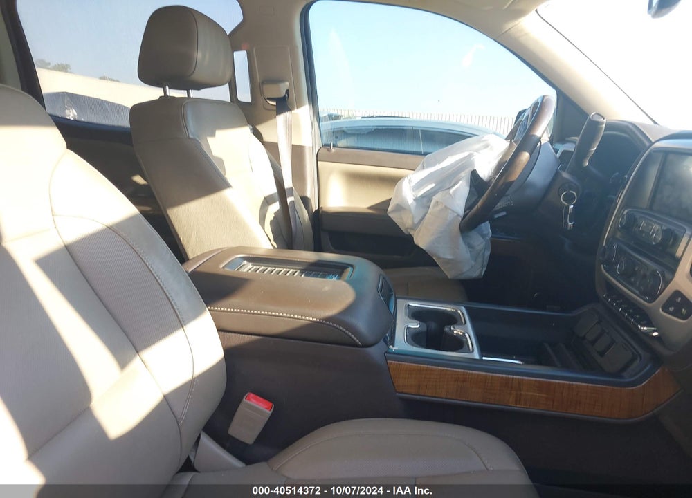 2018 GMC SIERRA 1500 SLT VIN: 3GTU2NEC5JG567572
