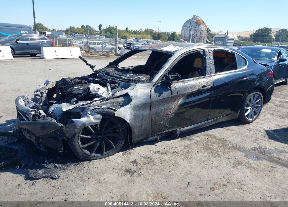 2017 ALFA ROMEO GIULIA RWD VIN: ZARFAEBN0H7552118