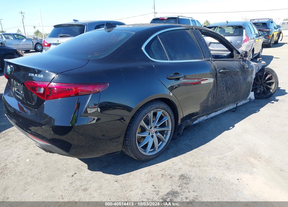 2017 ALFA ROMEO GIULIA RWD VIN: ZARFAEBN0H7552118