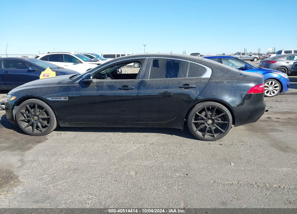 2018 JAGUAR XE VIN: SAJAR4FX7JCP38532