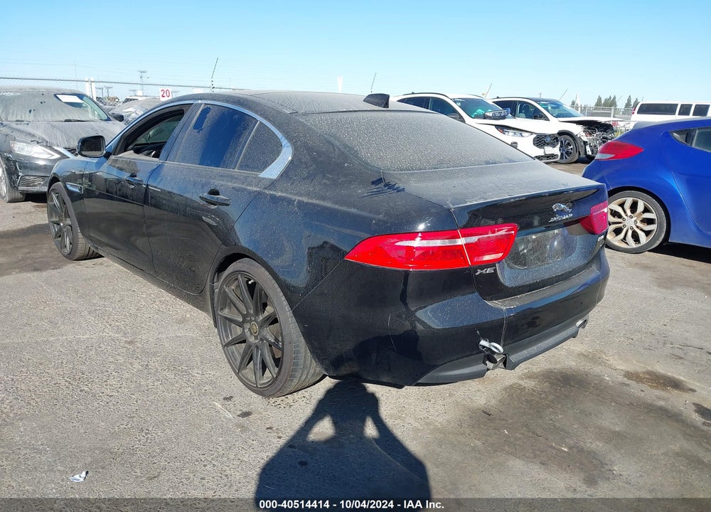 2018 JAGUAR XE VIN: SAJAR4FX7JCP38532