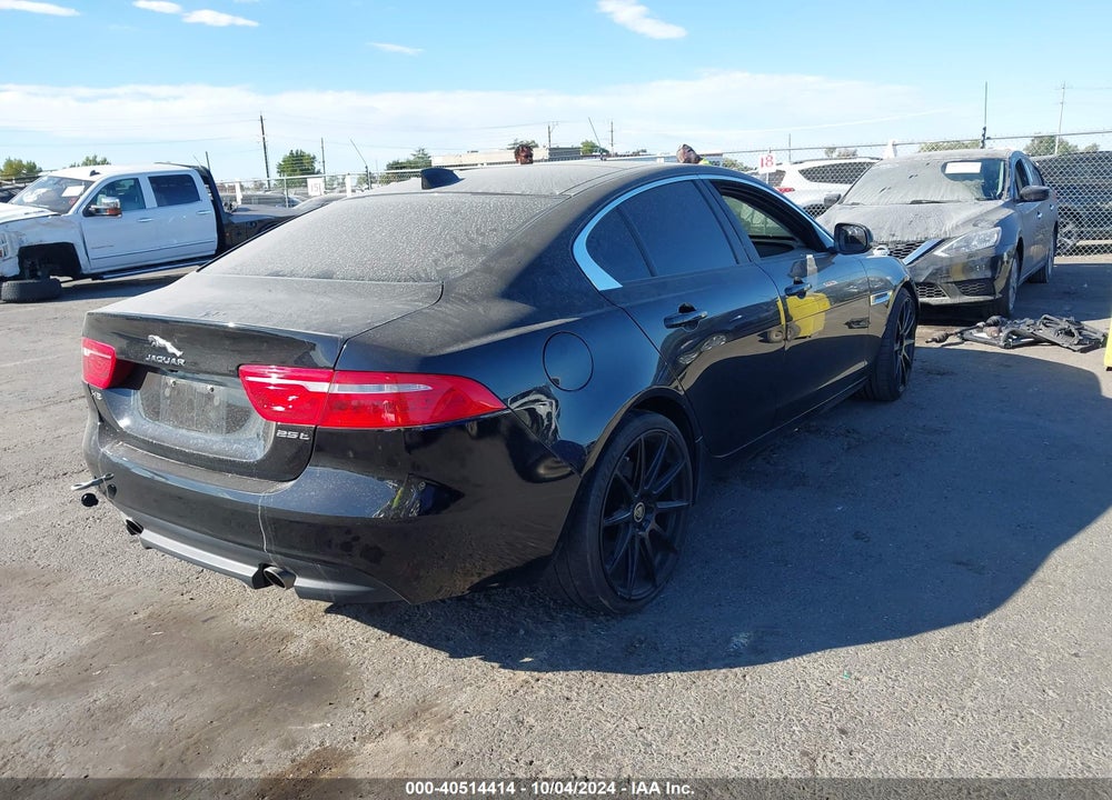 2018 JAGUAR XE VIN: SAJAR4FX7JCP38532