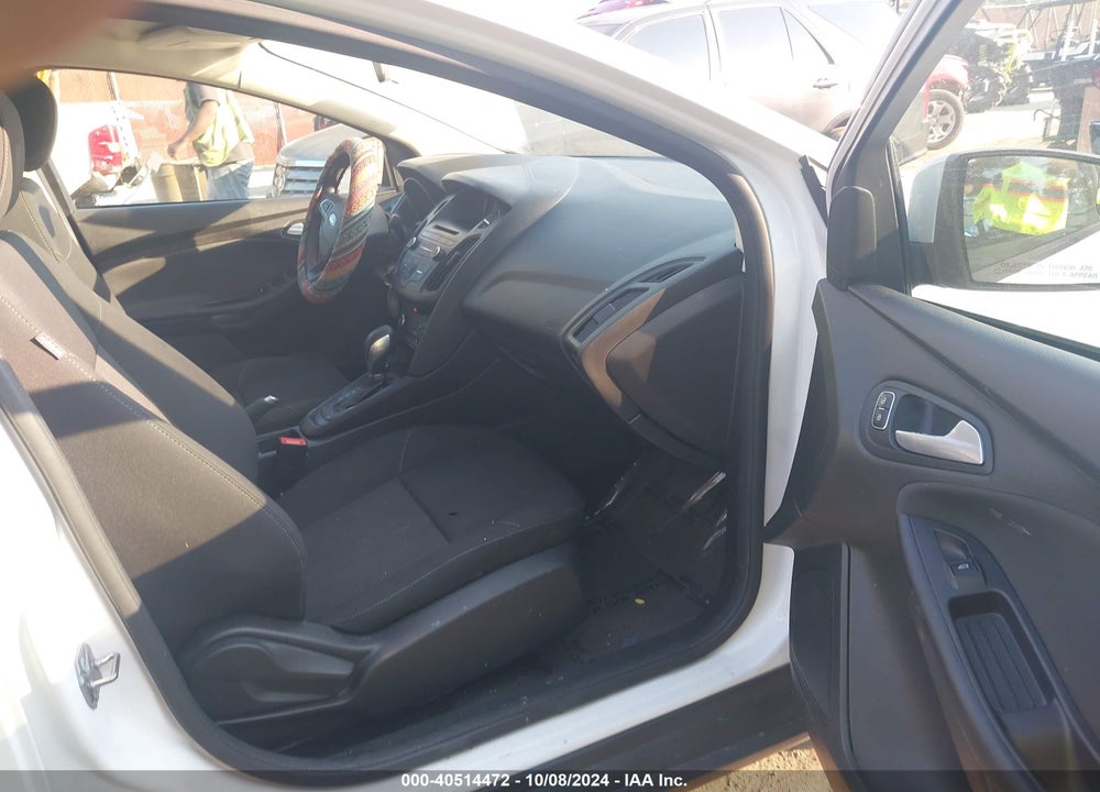 2017 FORD FOCUS SE VIN: 1FADP3F21HL285976