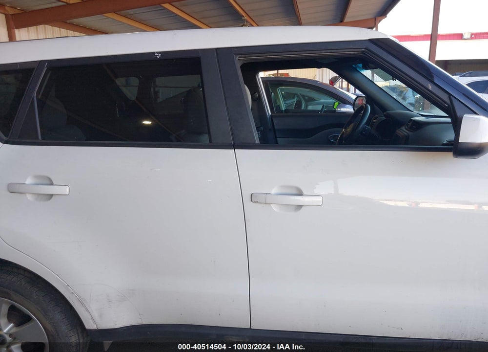 2017 KIA SOUL VIN: KNDJN2A27H7453682