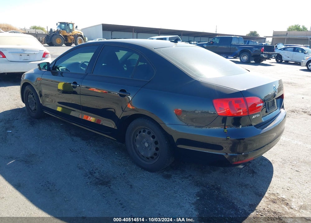 2014 VOLKSWAGEN JETTA 1.8T SE VIN: 3VWD17AJ0EM294046