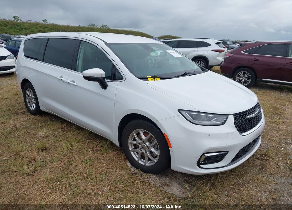 2023 CHRYSLER PACIFICA TOURING L VIN: 2C4RC1BG1PR526152