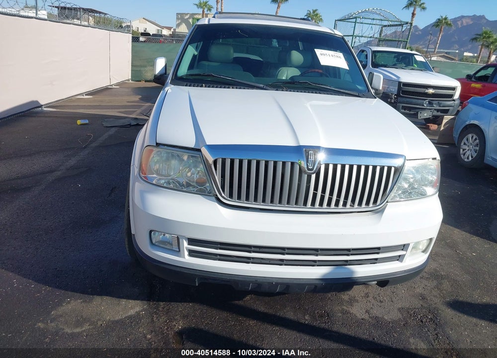2005 LINCOLN NAVIGATOR VIN: 5LMFU28535LJ10744