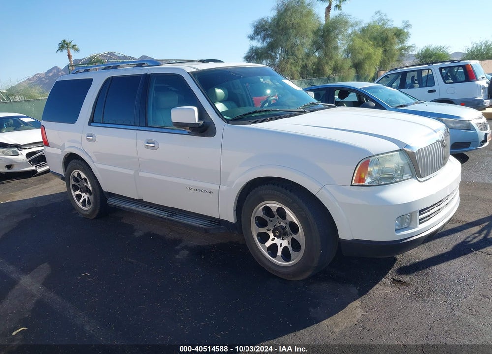 2005 LINCOLN NAVIGATOR VIN: 5LMFU28535LJ10744